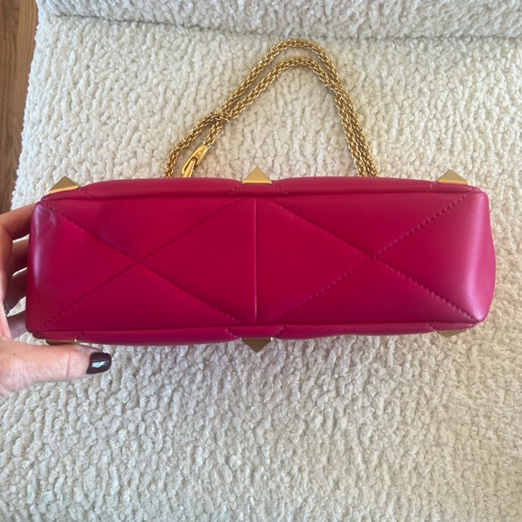 Valentino Roman Stud Large Quilted Bag - Picture 3 of 7